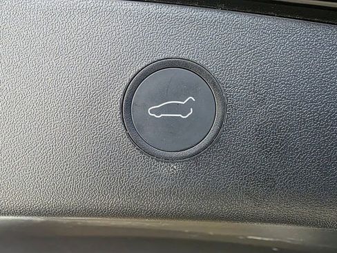 Used 2021 Tesla Model 3 Standard Range Plus image 19