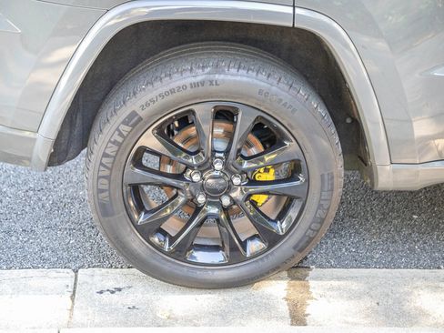 Used 2020 Jeep Grand Cherokee Altitude image 13