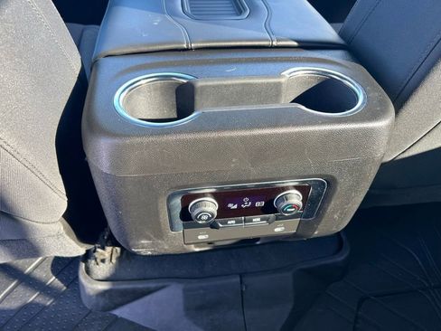 Used 2023 Chevrolet Suburban LS image 22