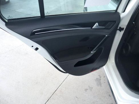 Used 2017 Volkswagen GTI S FWD image 28