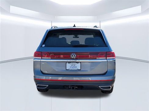 Used 2024 Volkswagen Atlas SE image 5