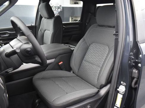 New 2026 RAM 1500 Big Horn AWD/4WD image 17