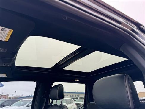 Used 2019 Ford F150 Platinum w/ Equipment Group 701A Luxury image 17