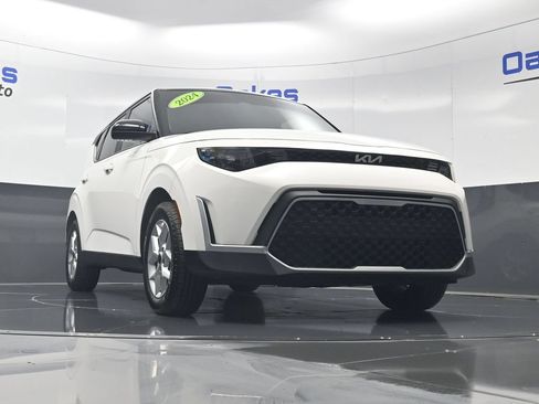 Certified 2024 Kia Soul S FWD image 37