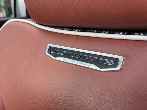 Used 2024 GMC Yukon XL Denali Ultimate AWD/4WD image 28
