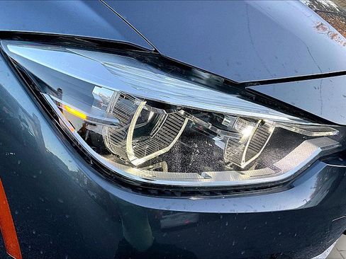 Used 2018 BMW 320i xDrive Sedan image 29