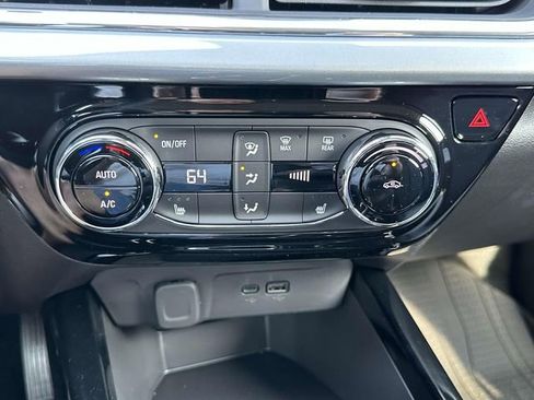 New 2025 Chevrolet Trax LT w/ Driver Confidence Package image 24