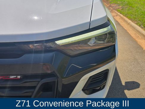 Used 2023 Chevrolet Colorado Z71 w/ Z71 Convenience Package 2 AWD/4WD image 8