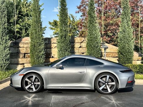 Used 2025 Porsche 911 Carrera image 2