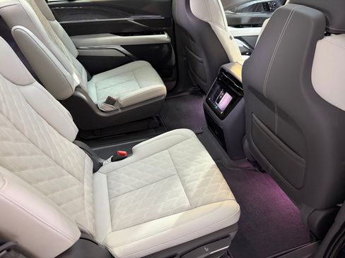 New 2025 Cadillac Escalade IQ Luxury 1 image 51