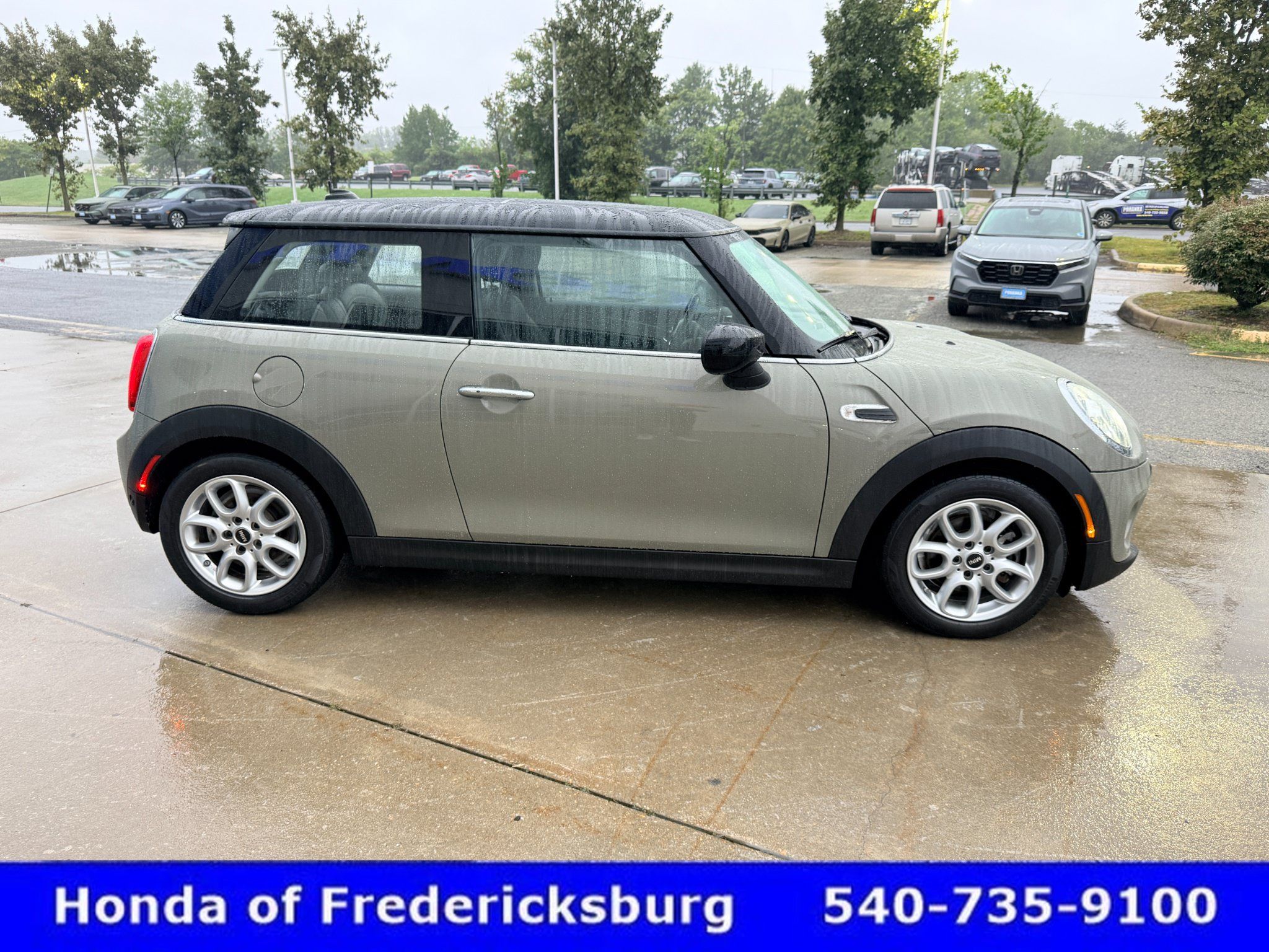 Used 2021 MINI Cooper 2-Door Hardtop FWD image 7
