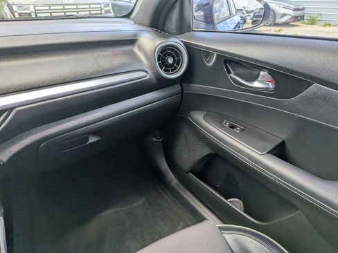 Certified 2023 Kia Forte GT-Line w/ GT-Line Premium Package FWD image 17