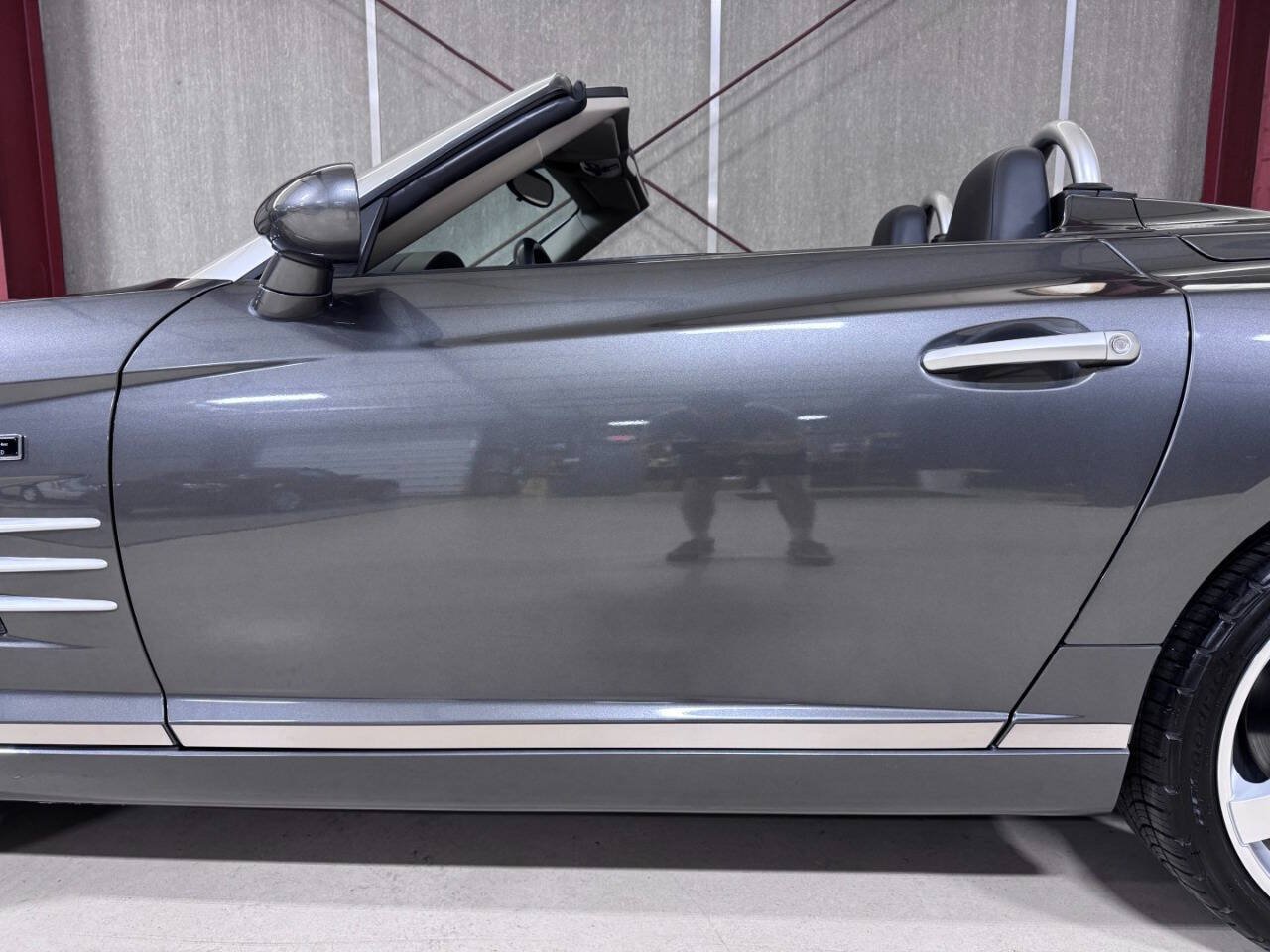 Used 2005 Chrysler Crossfire Limited RWD image 11