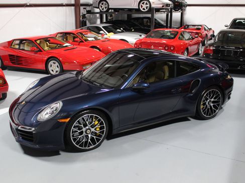 Used 2015 Porsche 911 Turbo S AWD/4WD image 3