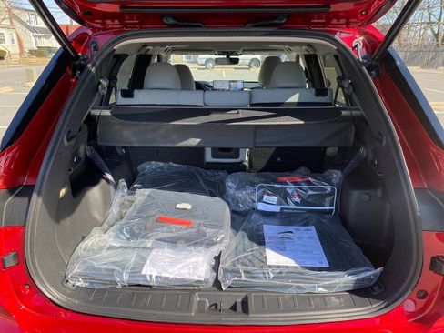 New 2025 Mitsubishi Outlander SE image 28