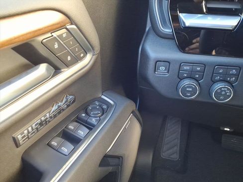 New 2026 Chevrolet Silverado 1500 High Country w/ Z71 Off-Road Package image 5