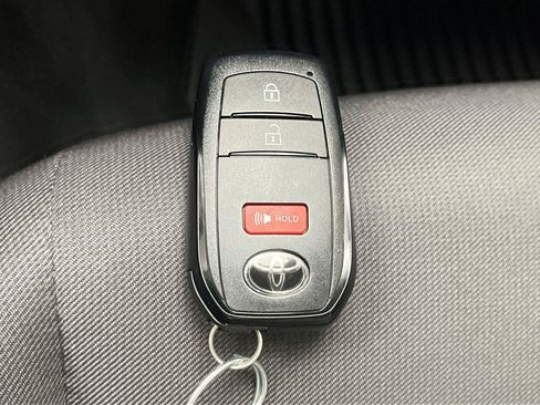 Used 2025 Toyota Tacoma TRD Sport AWD/4WD image 24