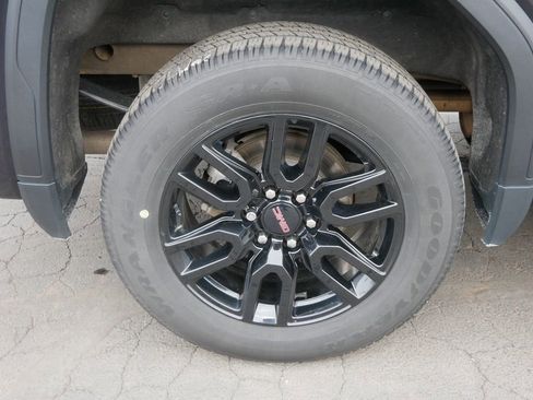 Used 2022 GMC Sierra 1500 Elevation image 8