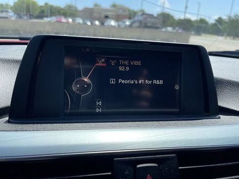 Used 2016 BMW 320i xDrive Sedan AWD/4WD image 19