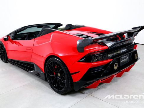 Used 2020 Lamborghini Huracan EVO AWD/4WD image 7