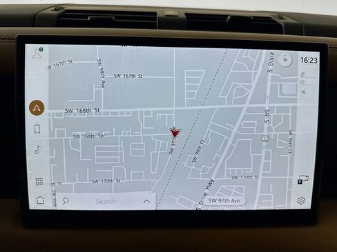 New 2025 Land Rover Defender 110 X-Dynamic SE image 16