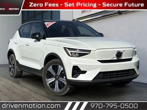 Used 2023 Volvo XC40 Recharge Plus image 1