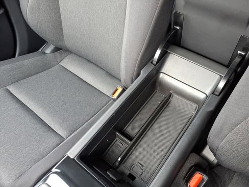 Used 2025 Toyota Camry LE image 25