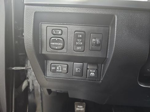 Used 2020 Toyota Tundra TRD Pro AWD/4WD image 31