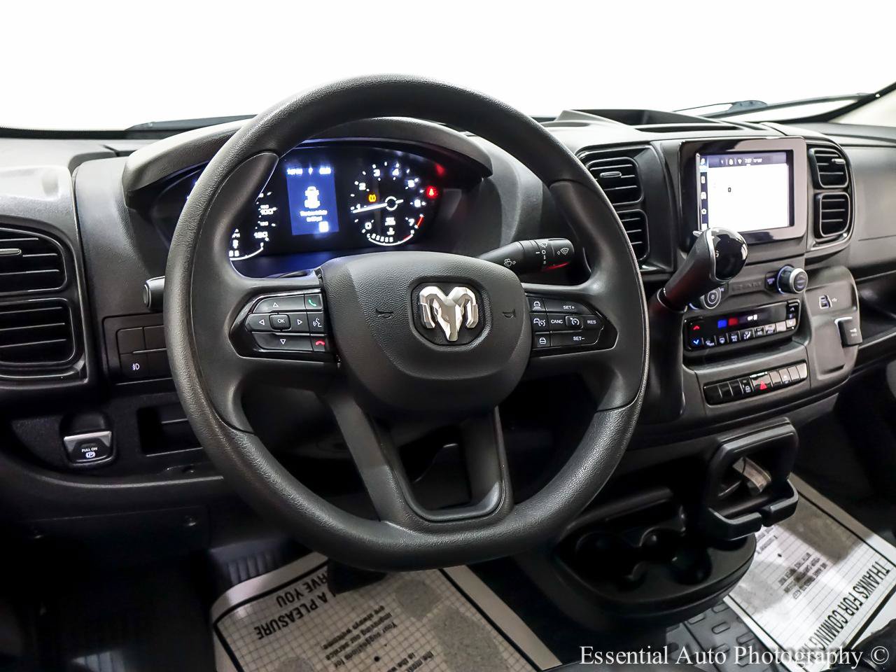 Used 2025 RAM ProMaster 2500 w/ Convenience Group FWD image 9