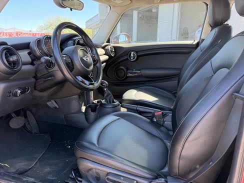 Used 2015 MINI Cooper 2-Door Hardtop FWD image 6