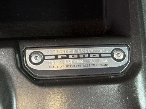 Certified 2023 Ford Bronco Black Diamond image 9