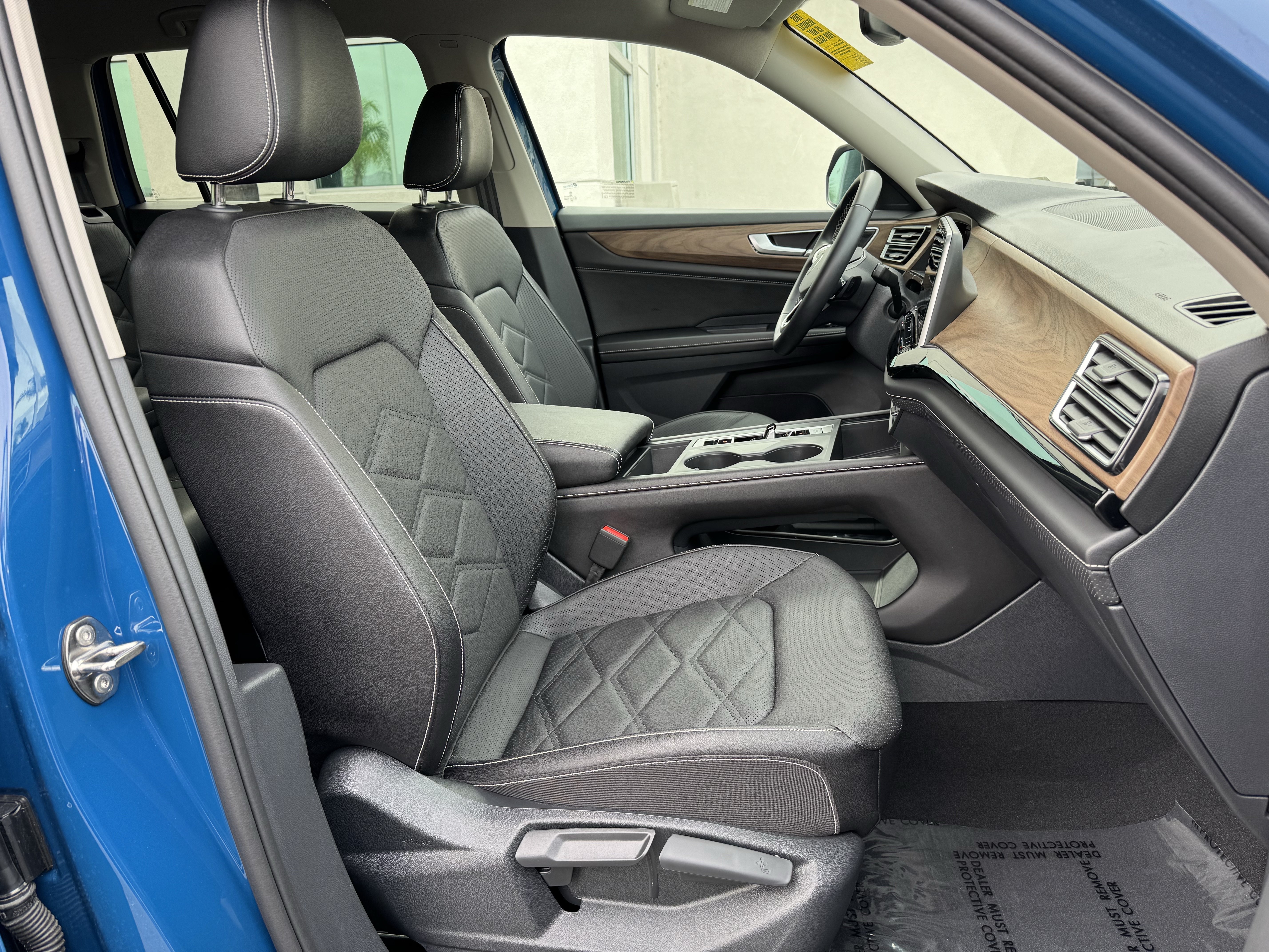 Used 2026 Volkswagen Atlas SE FWD image 35