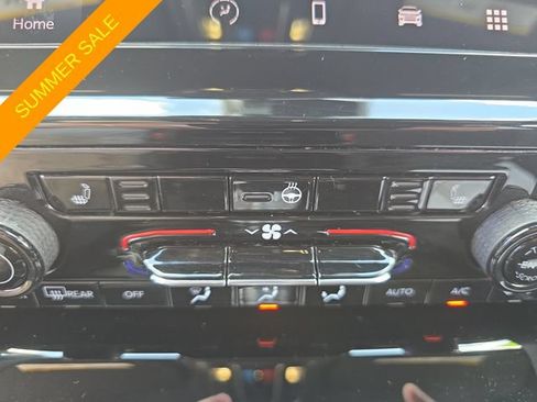 Certified 2022 Jeep Grand Cherokee Altitude AWD/4WD image 19