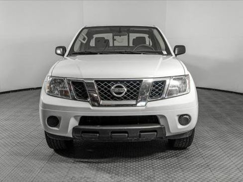 Used 2019 Nissan Frontier SV image 10
