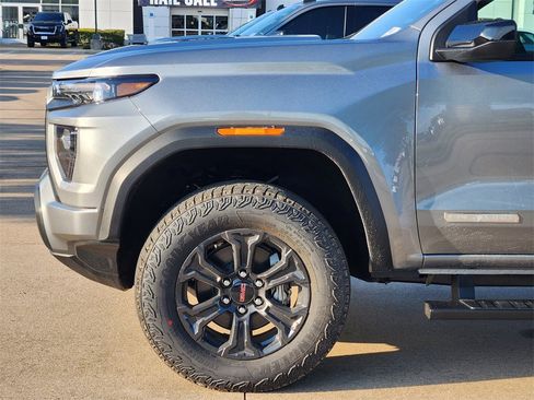 New 2025 GMC Canyon Elevation w/ Convenience Package image 6