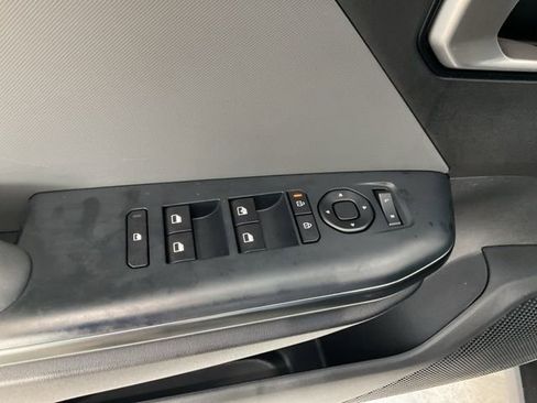 Used 2025 Kia K4 LXS image 5