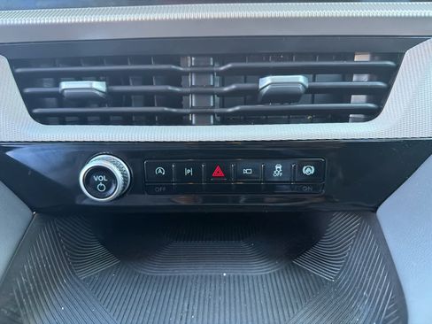 New 2026 Ford Explorer Active w/ Active Comfort Package image 9