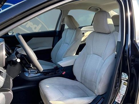 Used 2019 Subaru Impreza 2.0i Premium w/ Eyesight & BSD/Rcta & SRF image 22