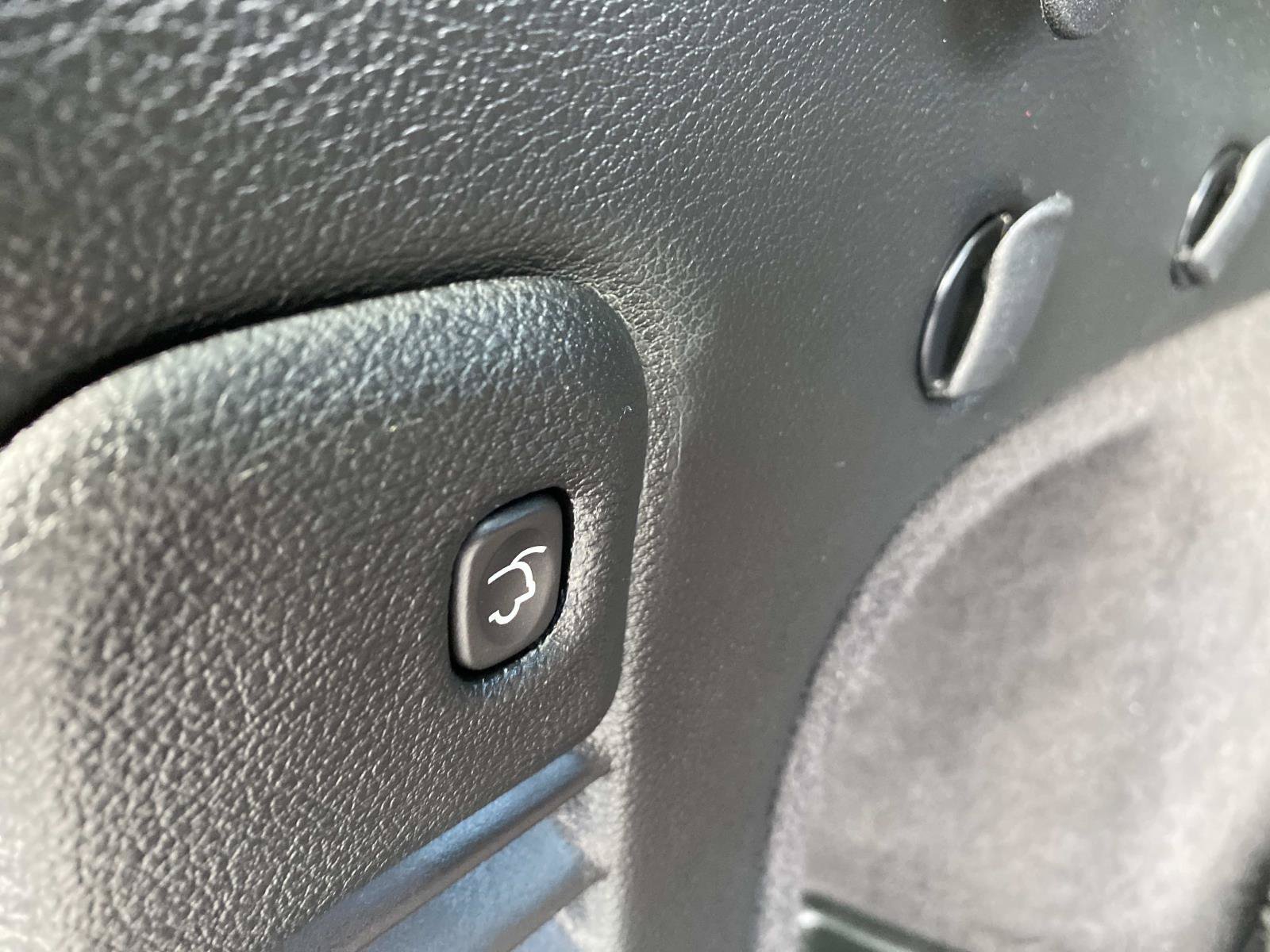 Used 2018 Jeep Grand Cherokee Limited AWD/4WD image 7