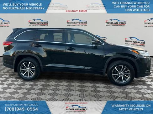Used 2018 Toyota Highlander XLE image 8