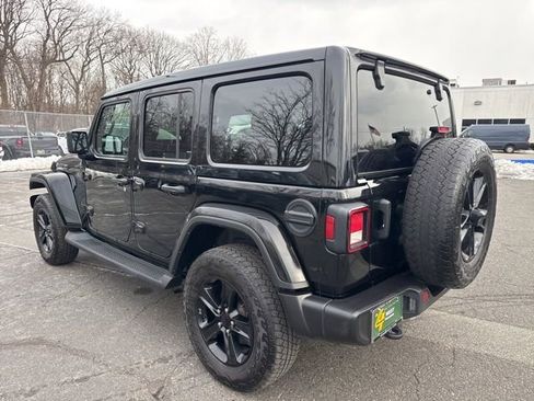 Used 2022 Jeep Wrangler Unlimited Sahara image 20