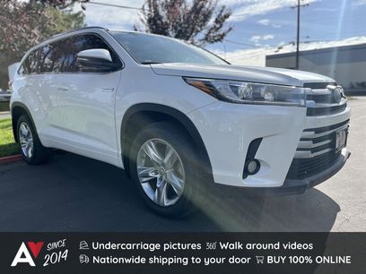 Used 2017 Toyota Highlander Limited