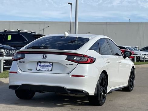 Certified 2025 Honda Civic Sport image 4