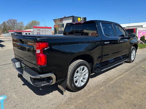 Used 2022 Chevrolet Silverado 1500 LTZ AWD/4WD image 5