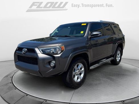 Used 2017 Toyota 4Runner SR5 Premium RWD image 3