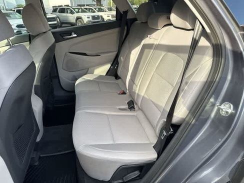 Used 2021 Hyundai Tucson SE w/ Cargo Package FWD image 17