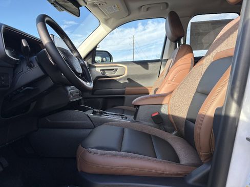 New 2025 Ford Bronco Sport Outer Banks w/ Outer Banks Tech Package+ AWD/4WD image 15