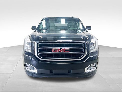 Used 2017 GMC Yukon SLT AWD/4WD image 4