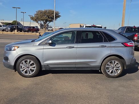 Used 2024 Ford Edge Titanium image 2