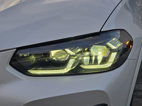 Certified 2023 BMW X3 xDrive30i w/ M Sport Package image 9